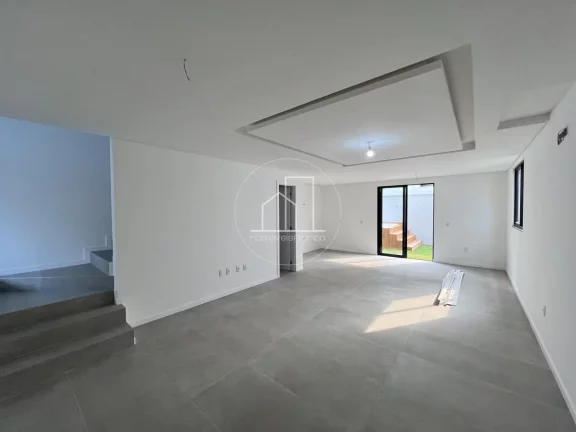 Imagem Casa / Sobrado para Venda em Florianópolis / SC no bairro Ingleses do Rio Vermelho