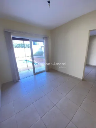 Imagem Ótimo sobrado à venda no Residencial Paineiras, em Betel, Paulínia. Localizado em condomínio fec...