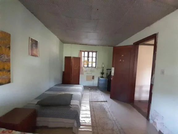 Imagem Casa em Condomínio para Venda em Teresópolis / RJ no bairro Colônia Alpina