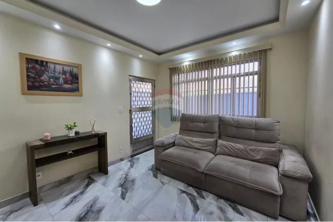 Imagem Casa á venda com 2 quartos com 386m² em Realengo - Rio de Janeiro