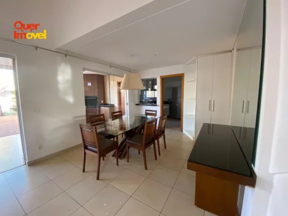 Imagem Maravilhosa casa em condomínio para locação na Vila do Golf, Ribeirão Preto-SP! 3 quartos, 3 suítes, 1 sala, 5 banheiros, 320m² de área. Aproveite essa oportunidade! Quer Imóvel Negócios Imobiliários!