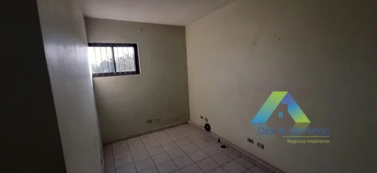 Imagem PLANALTO PAULISTA A POUCOS MINUTOS DA ESTAÇÃO DO METRO SÃO JUDAS, Casa comercial 300 metros, 2 vagas ótima localização e valor !!!!