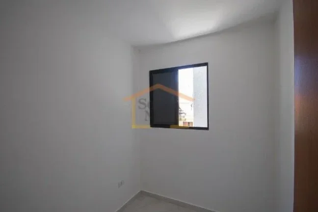 Imagem Apartamento com 35m², dispõe de 2 dormitórios, 1 banheiro, sala dois ambientes, cozinha com gabin...