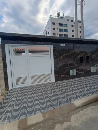 Imagem Casa para Venda em Mongaguá, Balneário Itaóca, 2 dormitórios, 1 suíte, 1 banheiro, 2 vagas