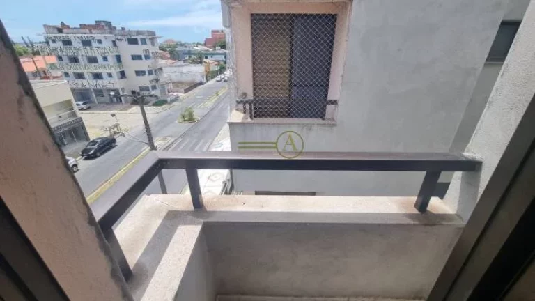 Imagem Cobertura, apenas 500 metros da praia, com vista da praia e do morro