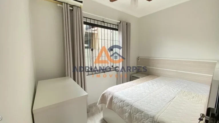 Imagem ALUGUEL Temporada Casa com 4 dormitórios no Bairro Armação - Penha - SC