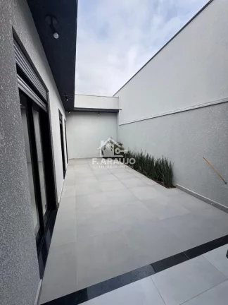 Imagem Casa em Condomínio de Luxo à Venda em Sorocaba-SP, Jardim Reserva Ipanema: 3 Quartos, 1 Suíte, 2 Salas, 2 Banheiros, 2 Vagas, 140m²