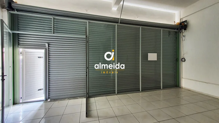 Imagem Sala térrea para locação central ao lado do Registro de Imóveis