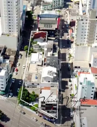 Imagem Apartamento 4 ou + dormitórios para Venda em Balneário Camboriú / SC no bairro Centro