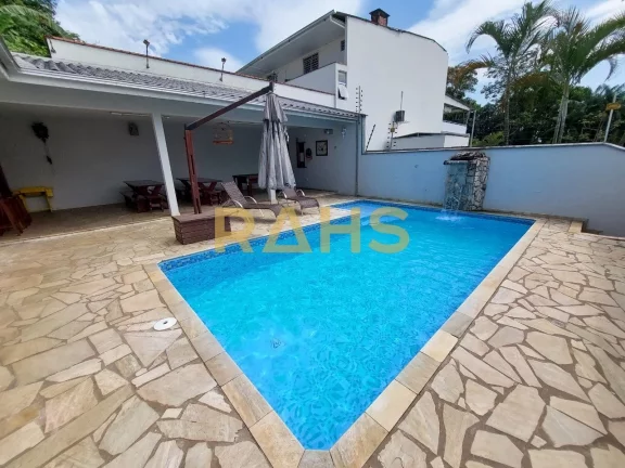 Imagem Casa Plana em rua calma no Costa e Silva, 468 m² de terreno e 270 m² de área construída. Excelen...