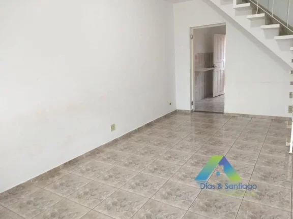 Imagem Excelente sobrado de 90m², próximo ao Aeroporto de Congonhas, 2 dormitórios, 1 vaga, edícula, bairro tranquilo, residencial e sem barulho de avião.