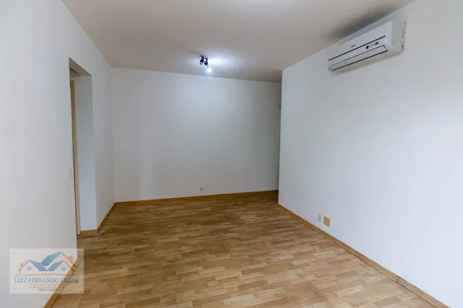 Imagem Apartamento à Venda, 2 dormitórios cxom 1 suíte, 2 vagas. Vila Olimpia. R$ 950.000,00
