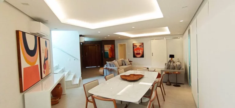 Imagem Casa espetacular à venda na Riviera Módulo 19!