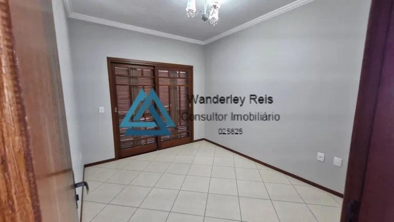 Imagem Belíssima casa no bairro Ingleses