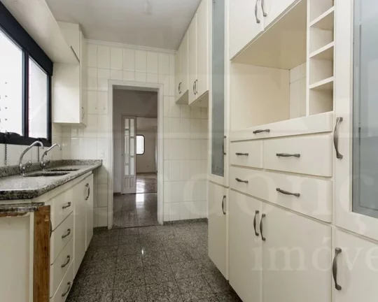 Imagem Perdizes apartamento com 4 suítes e 3 vagas, 210m²