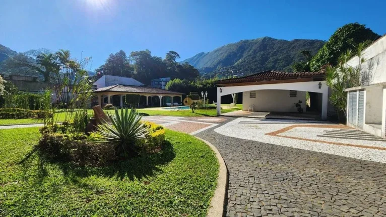 Imagem Casa para Venda em Teresópolis / RJ no bairro Alto