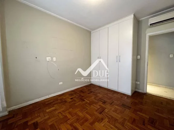 Imagem Apartamento com 3 dormitórios à venda, 130 m² por R$ 700.000,00 - Ponta da Praia - Santos/SP