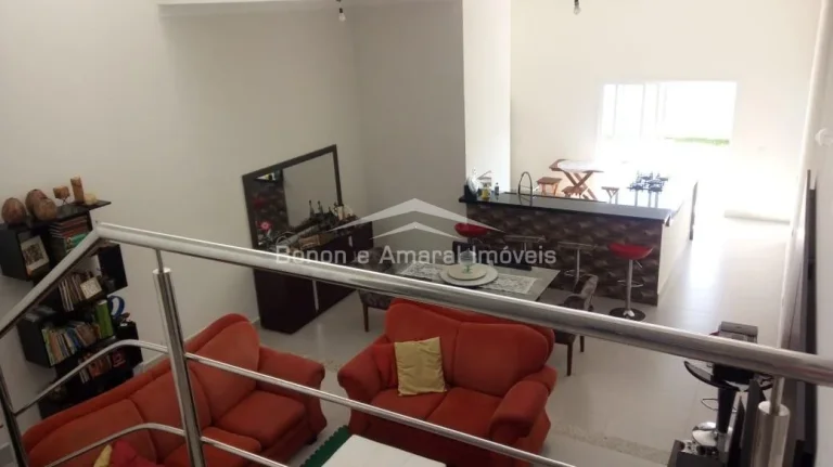 Imagem Casa térrea a venda no Swiss Park.
Somente a vista.

Sala para dois ambientes com pé direito duplo...
