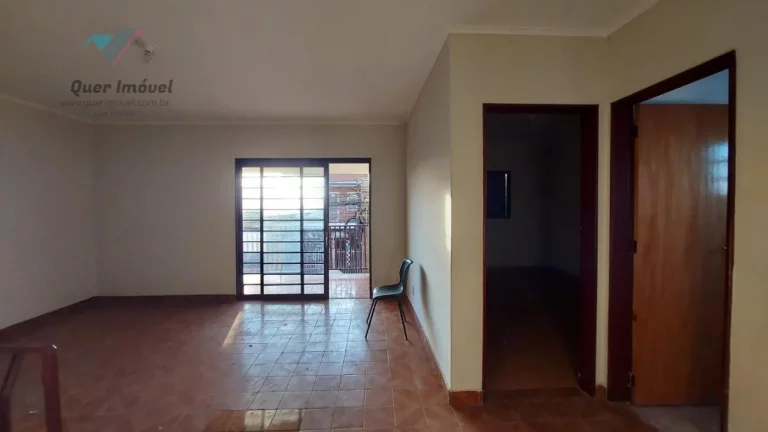 Imagem Casa Comercial à Venda em Ribeirão Preto-SP, Bairro Ipiranga 2 Quartos, 1 Sala, 1 Banheiro 196,00 m² de Área
