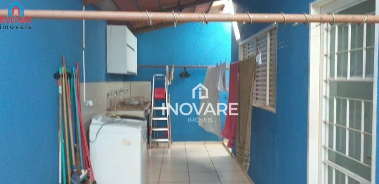Imagem Casa com 2 dormitórios à venda, 180 m² por R$ 350.000,00 - Karfan - Itumbiara/GO