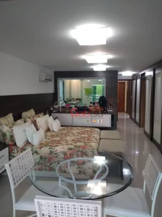 Imagem Casa com 4 dormitórios à venda, 580 m² por R$ 8.000.000,00 - Centro - Cabo Frio/RJ