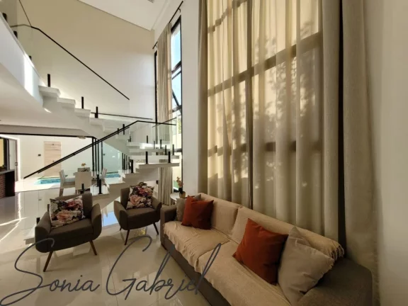 Imagem Imperdível casa à venda em Vinhedo-SP, Residencial Jatobá: 3 quartos, 3 suítes, 2 salas, 4 banheiros, 4 vagas, 220m²!