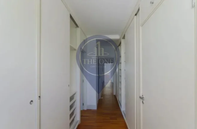 Imagem Luxuoso apartamento de 3 quartos na Vila Monumento, São Paulo-SP: 182m², 1 suíte, 2 salas, 4 banheiros e vaga de garagem.