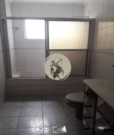 Imagem OPORTUNIDADE!!! PARA INVESTIDORES APARTAMNTO GRANDE, FRENTE, COM ELEVADOR, LOCALIZAÇÃO PREVILEGIAD...