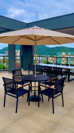 Imagem Magnífico apartamento novo e decorado a venda em localização privilegiada no Itaguá em Ubatuba.