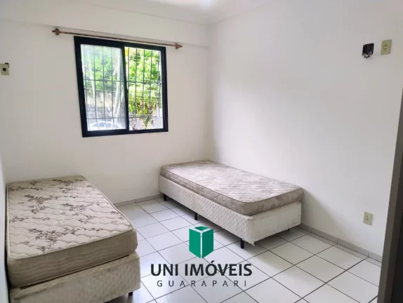 Imagem Oportunidade no Centro de Guarapari: Apartamento Amplo com 2 Quartos + Quarto Reversível e garagem