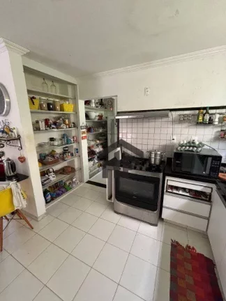 Imagem Casa com 6 Quartos à Venda, 349 m² em Aldeia - Camaragibe