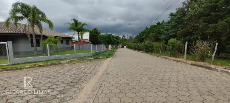 Imagem Oportunidade imperdível! Terreno de condomínio em Atibaia com vista deslumbrante e infraestrutura completa!