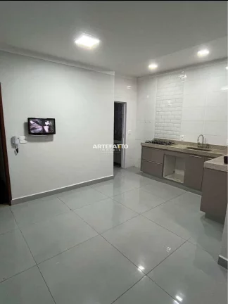 Casa à Venda – Bairro Aeroporto 2 (NÃO ACEITA FINANCIAMENTO)