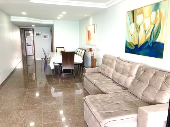 Imagem Excelente Apartamento de Frente para o Mar na Praia do Morro composto por 3 dormitório 1 sendo suíte com duas vagas de Garagens.