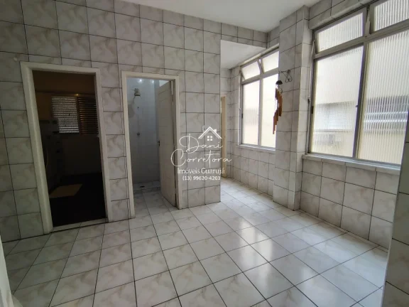 Imagem Apartamento à venda em Guarujá-SP: 3 quartos, 1 suíte, 2 salas, 3 banheiros, 2 vagas de garagem, 209m² - Bairro Pitangueiras!
