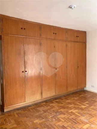 Imagem Sobrado à venda com 3 quartos em Jardim Guedala, São Paulo - SP