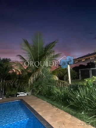 Chácara à venda em Rio Verde-GO: 3 quartos, 1 suíte, 1 sala, 2 banheiros, 2 vagas de garagem, 180m² de área. Aproveite!