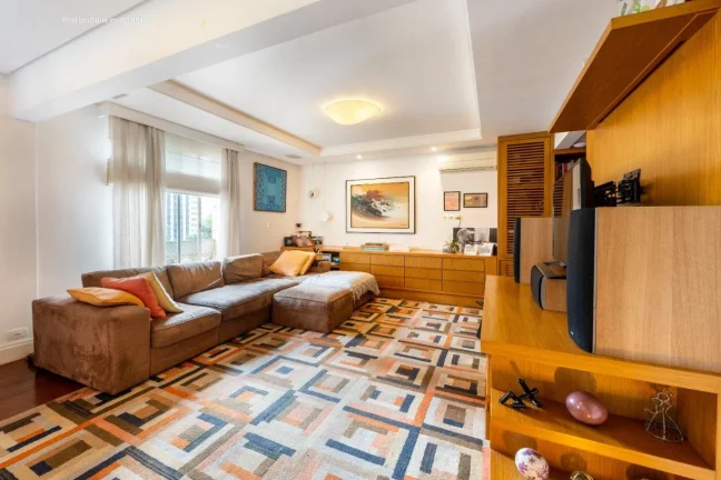 Apartamento com 3 Quartos à Venda,  em Itaim Bibi - São Paulo