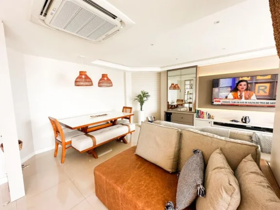 Imagem Apartamento beira mar com 3 dormitórios, sendo 1 suíte, finamente mobiliado e decorado no bairro Gravatá - Adriano Carpes Imóveis vende