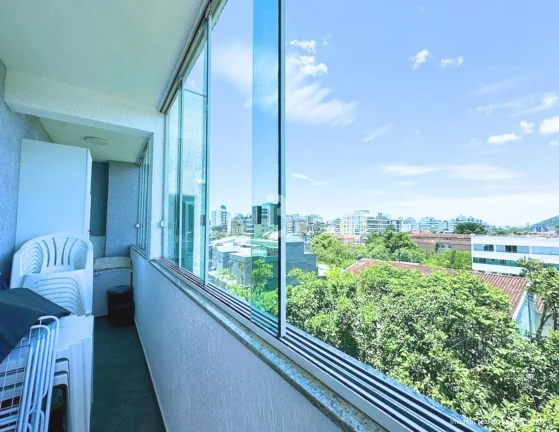 Imagem Cobertura Linear de Alto Padrão em Caiobá, Matinhos - Luxo, Conforto e 4 Quadras do Mar - R$ 1.750.000