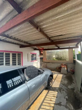 Imagem Casa para venda com ponto comercial no Parque São Francisco, Guaratinguetá