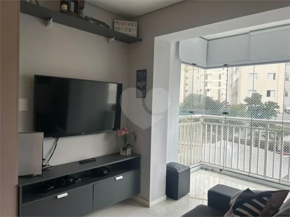 Apartamento à venda com 2 quartos, sendo 1 suíte, no condomínio Barra Vista Ii, São Paulo - SP