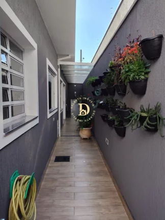 Imagem Casa Térrea - Jacareí/SP - Villa Branca - 3 dormitórios (1 suíte) - 180m²