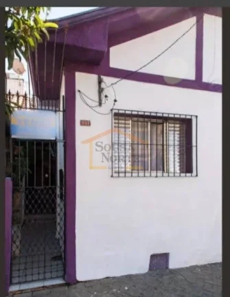 Imagem Casa térrea, 2 dormitórios, banheiro, cozinha, lavanderia, terraço descoberto, sem vaga. 70m².

...