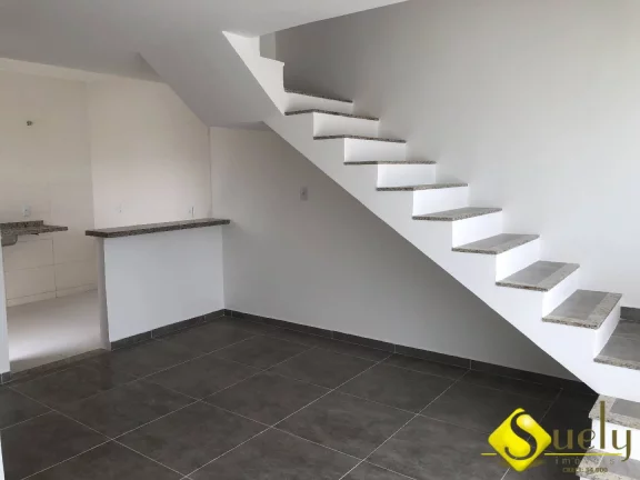 Imagem Lindo sobrado em terreno de esquina com dois quartos!