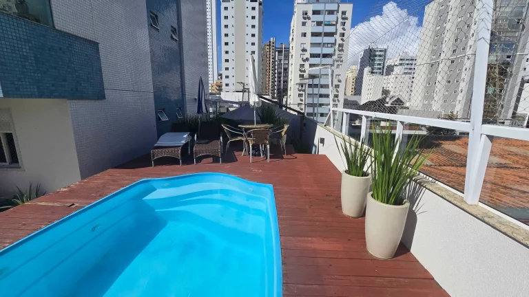 Imagem Apartamento garden 2 dormitórios sendo 1 suíte e piscina privativa - Centro de Balneário Camboriú/SC