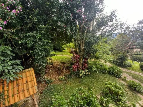 Imagem Casa para Venda em Teresópolis / RJ no bairro Cascata dos Amores