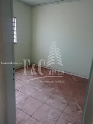 Imagem Casa para Venda em Iracemápolis, Centro, 2 dormitórios, 1 banheiro, 2 vagas