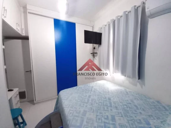 Imagem Apartamento com sala 02 quartos em excelente localização em icarai,proximo a todo comercio da região,condução na porta,rua tranquila