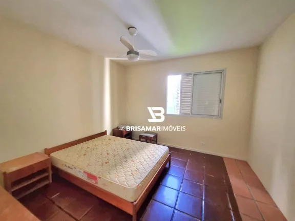 Imagem PITANGUEIRAS- UMA QUADRA DA PRAIA , LOCALIZAÇÃO ESPETACULAR , GARAGEM NO PRÉDIO.